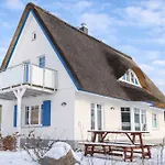 E8 Reetdach Ostseebad