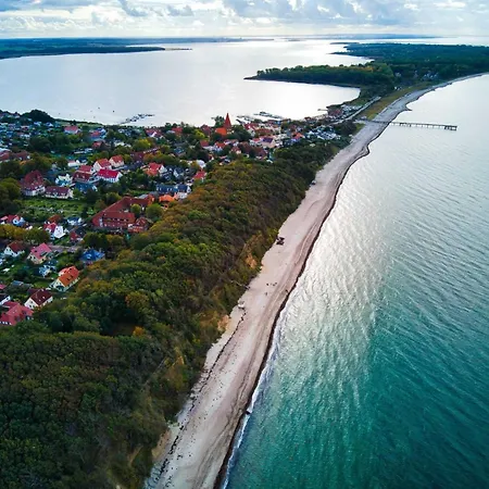 E8 Reetdach Ostseebad *