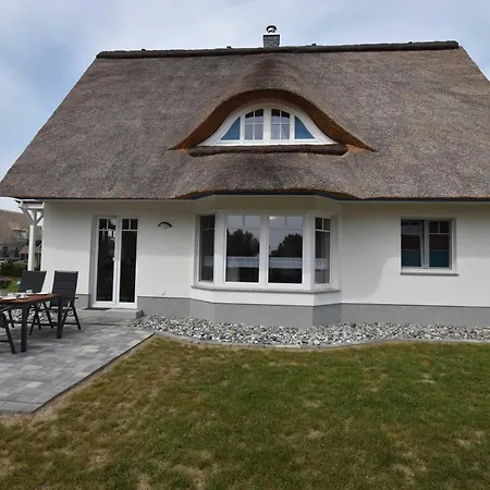 E8 Reetdach Ostseebad Rerik *