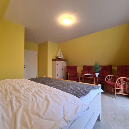 E8 Reetdach Ostseebad Rerik