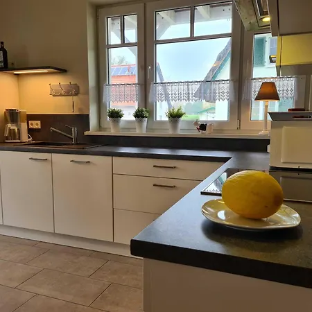 E8 Reetdach Ostseebad Rerik *