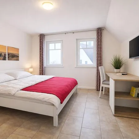 E8 Reetdach Ostseebad 度假居 奥斯特巴德里克