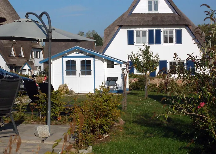 E8 Reetdach Ostseebad Rerik Hébergement de vacances Neu Gaarz