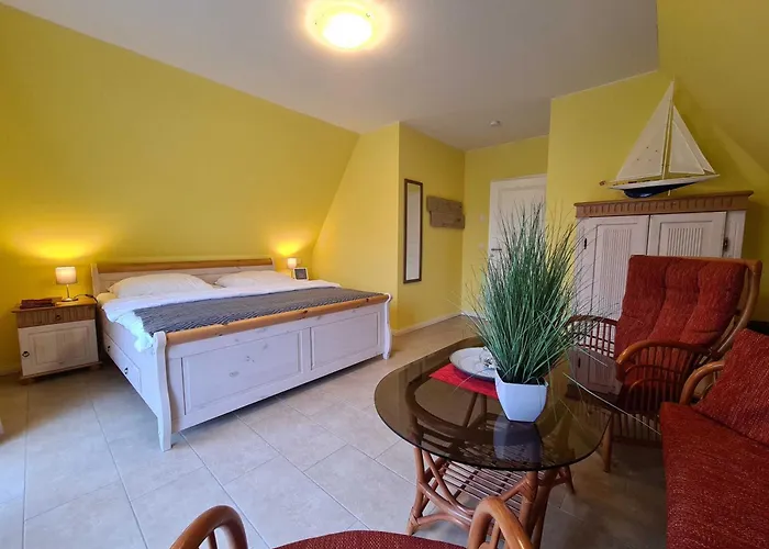 E8 Reetdach Ostseebad Rerik Hébergement de vacances Neu Gaarz